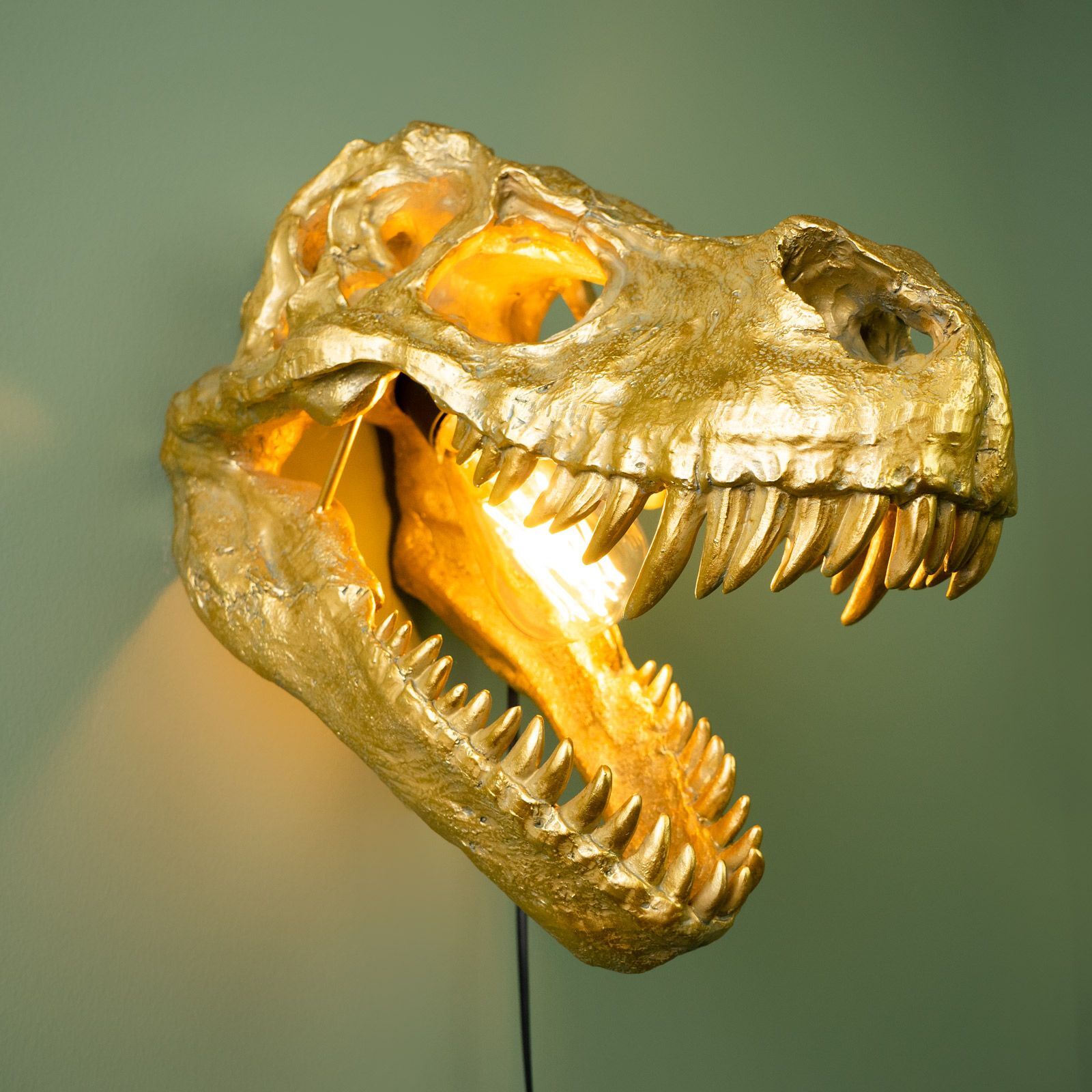 Dinosaur on sale skull lamp